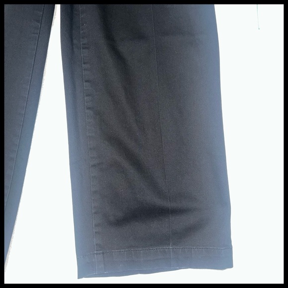 Dockers 🖤⚓️ Mens, Black, Khaki, Relaxed Fit, Wrinkle Free, 4 Pockets, Comfy ✌🏼 - Picture 13 of 16